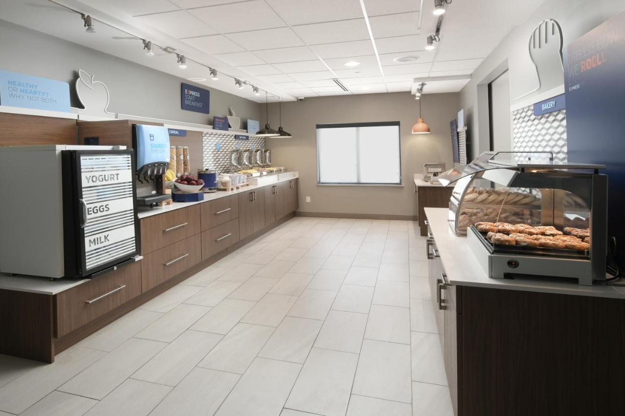 Holiday Inn Express & Suites - Williamstown - Glassboro By Ihg Zewnętrze zdjęcie
